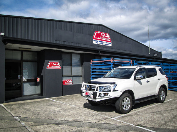 MCC4X4 Falcon 707-02 bullbar fitted to MUX RF 2013-2016
