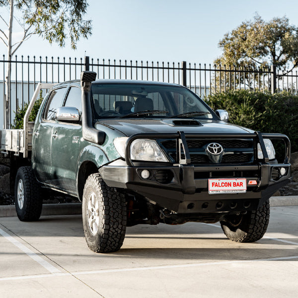 MCC4X4 Falcon 707-02 bullbar fitted to Hilux GGN25R 2005-2011