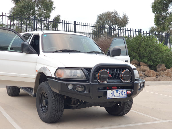 MCC4X4 Falcon 707-01 Single Loop bullbar fitted to Triton/Challenger 2006-2015
