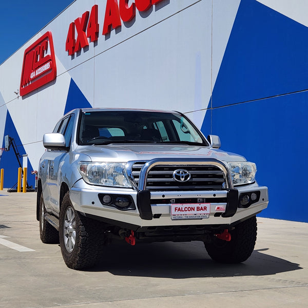 MCC4X4 Falcon 707-01 Single Loop bullbar fitted to Land Cruiser 200 series prefacelift 2007-2015