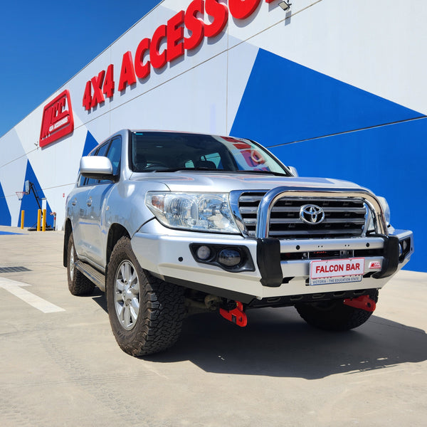 MCC4X4 Falcon 707-01 Single Black Loop bullbar fitted to Land Cruiser 200 series prefacelift 2007-2015