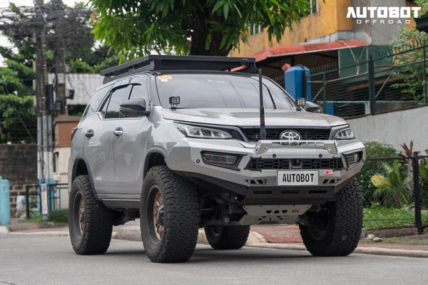 MCC4X4 Pegasus 909-01 Aluminium bullbar fitted to Fortuner 2021-On