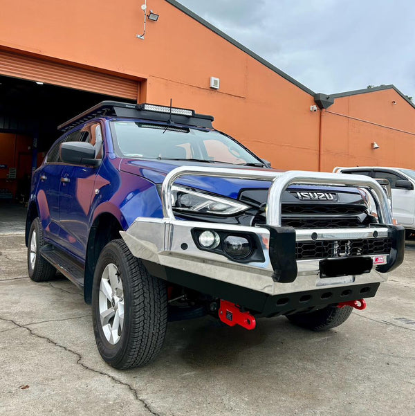 MCC4X4 Falcon 707-01 Triple Loop Aluminium bullbar fitted to MUX Gen 3 2020-2025