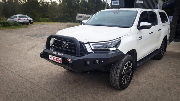 MCC4X4 Rocker 078-01SQ Single Loop bullbar fitted to Hilux N80 2016-2020