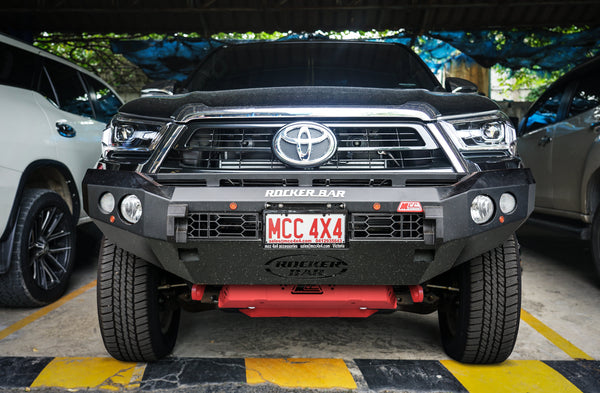 MCC4X4 Rocker 078-01SQ No Loop bullbar fitted to Hilux N80 2016-2020