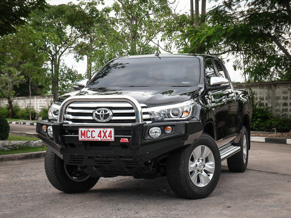 MCC4X4 Falcon 707-01 Single Loop bullbar fitted to Hilux N80 2016-2020