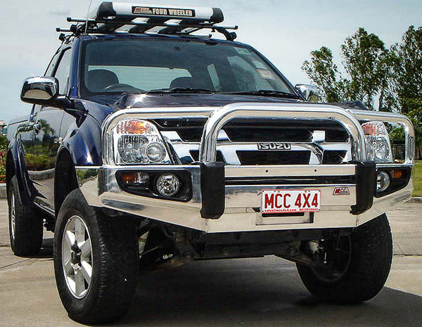 MCC4X4 Falcon 707-01 Triple Loop Aluminium bullbar fitted to Dmax 2003-2006 / Holden Rodeo RA