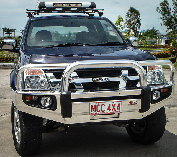 MCC4X4 Falcon 707-01 Triple Loop Aluminium bullbar fitted to Dmax 2003-2006 / Holden Rodeo RA
