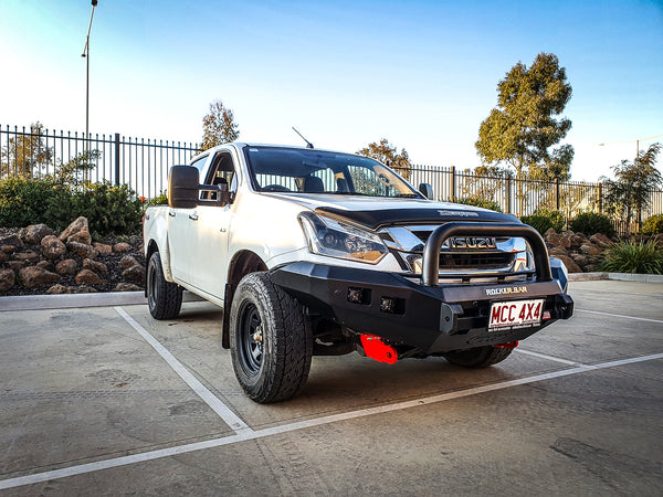 MCC4X4 Rocker 078-01SQ Single Loop bullbar fitted to Dmax 2017-2020