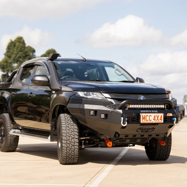 MCC4X4 Rocker 078-01SQ Low Loop bullbar fitted to Triton MR 2019-On