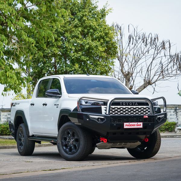 MCC4X4 Phoenix 808-01 Triple Loop bullbar fitted to Hilux 2026-On (9th Gen)