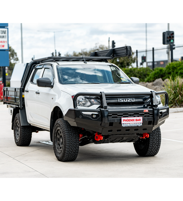 MCC4X4 Phoenix 808-02 bullbar fitted to Dmax 2024-On