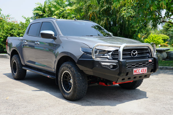MCC4X4 Phoenix 808-01 Triple Loop bullbar fitted to BT50 TF 2021-2025